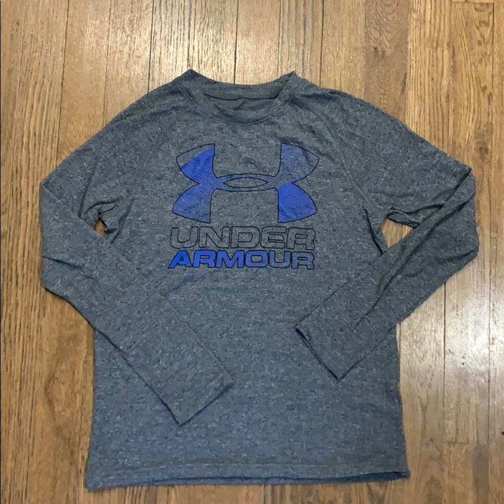 Under Armour long sleeve t shirt youth medium